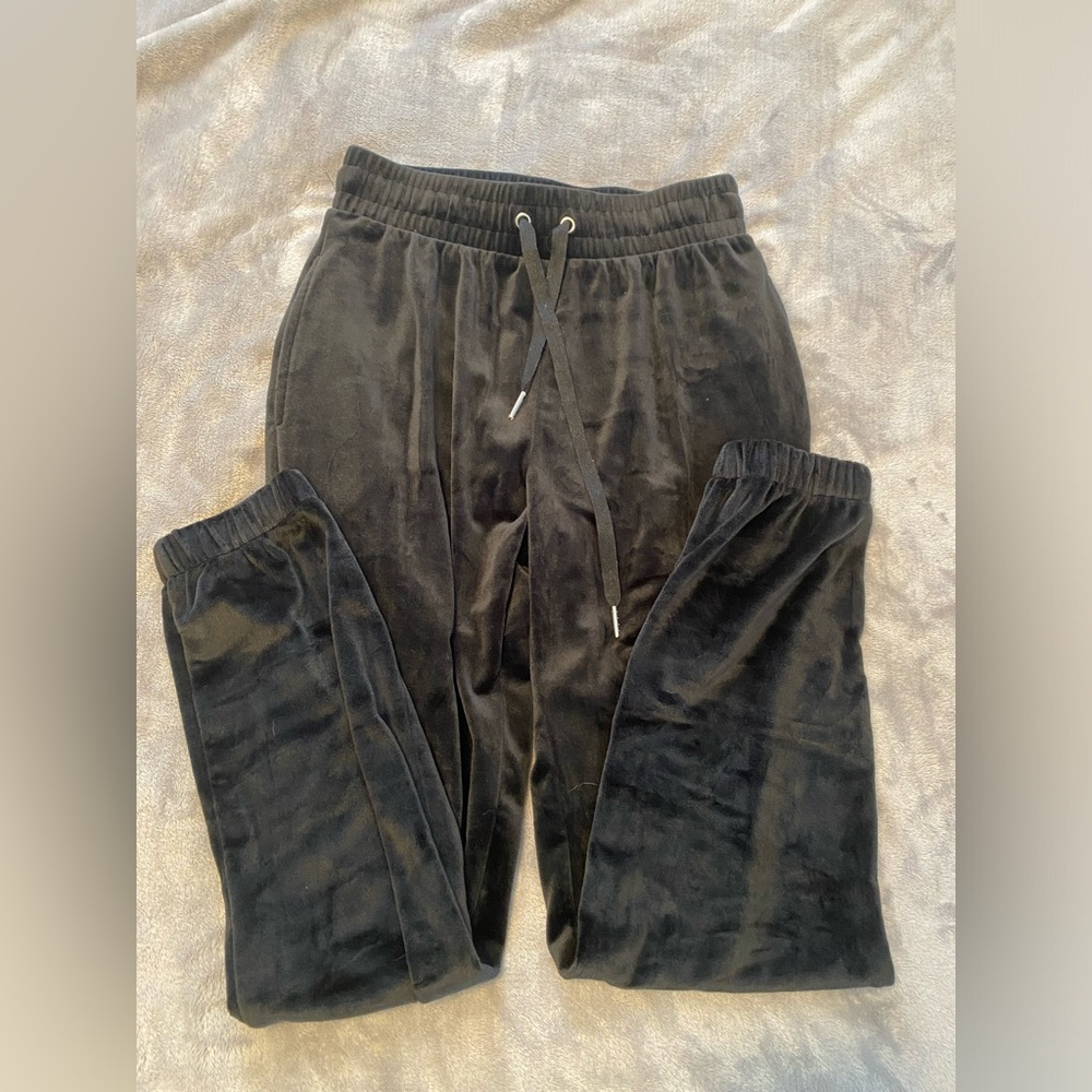 Forever 21 Black Velour Pants